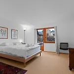 Vakantiehuis Maison 9 Personnes A Venthone, Sauna Et Vue