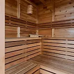 Vakantiehuis Maison 9 Personnes A Venthone, Sauna Et Vue