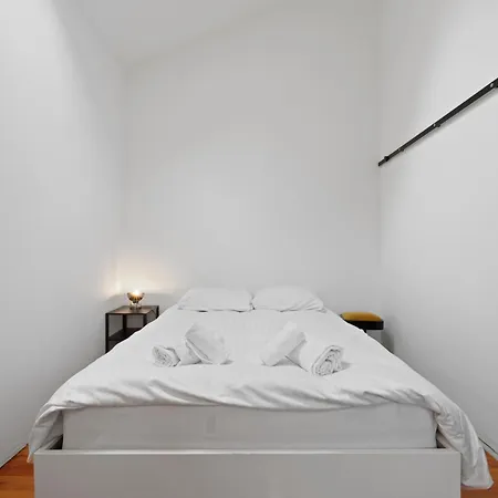 Maison 9 Personnes A Venthône, Sauna Et Vue