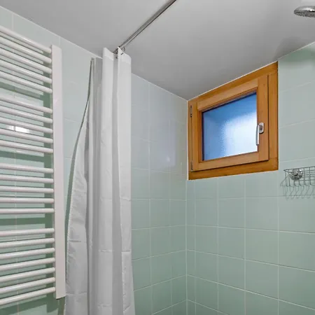 Casa de Férias Maison 9 Personnes A Venthône, Sauna Et Vue *