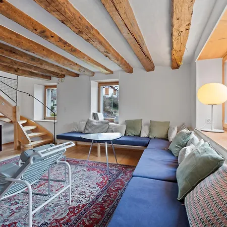 Maison 9 Personnes A Venthone, Sauna Et Vue بيت للعطل *