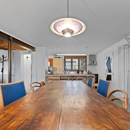 Maison 9 Personnes A Venthone, Sauna Et Vue بيت للعطل