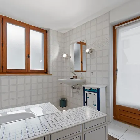 Maison 9 Personnes A Venthone, Sauna Et Vue